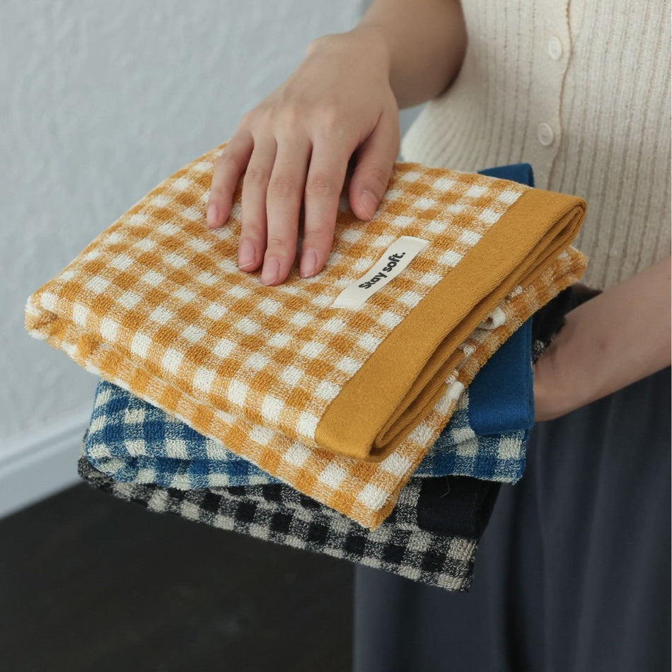 Checkered Yarn-Dyed Towel – Japanese Aesthetic, Lightweight,