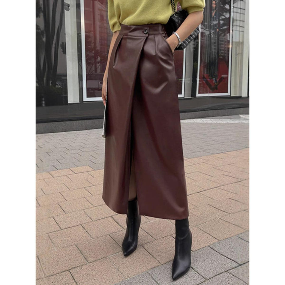 High-Waist Leather Slit Skirt – Autumn Winter 2026