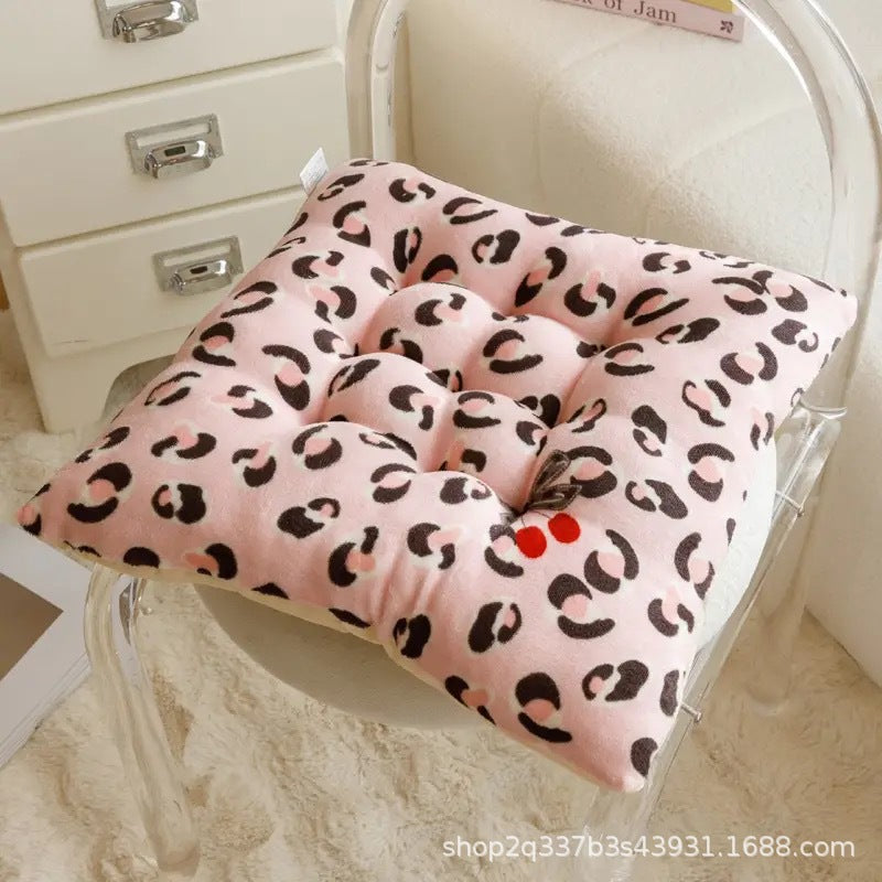 Four Seasons Plush Cotton Linen Chair Cushion for Daily Use