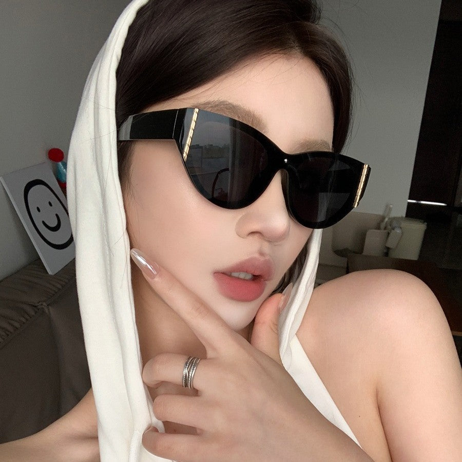 Elegant Retro UV Sunglasses