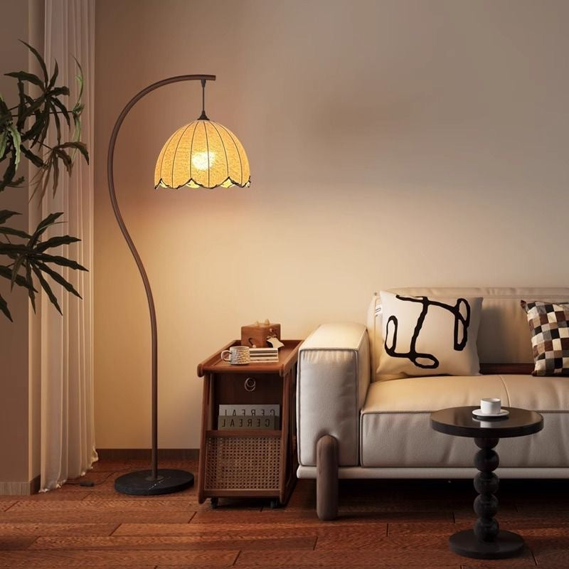 STOCK-Retro Lotus Leaf Floor Lamp S-Shaped Vertical