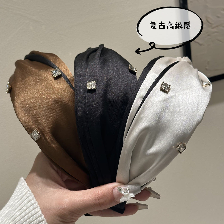 Wide-Brimmed High Skull Top Headband