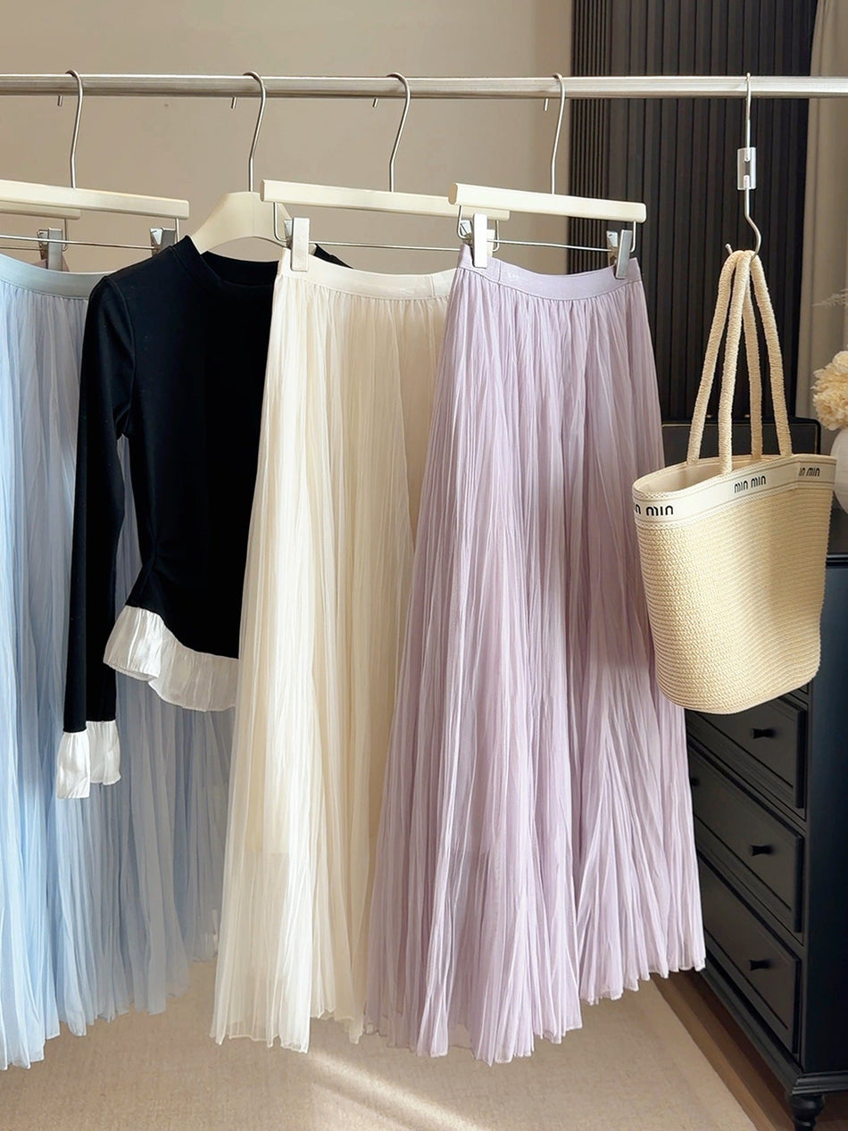 High-Waisted Pleated Mesh A-Line Skirt with Spliced Detail