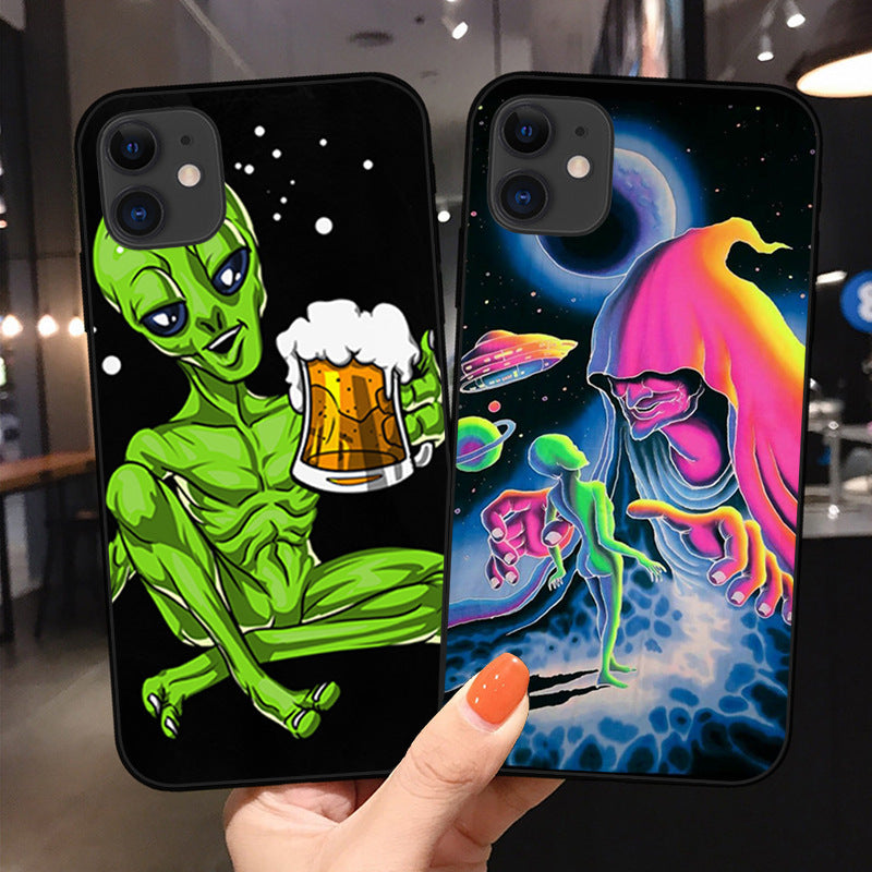 iPhone 15 Cartoon Alien Case – Trendy Space Universe Design