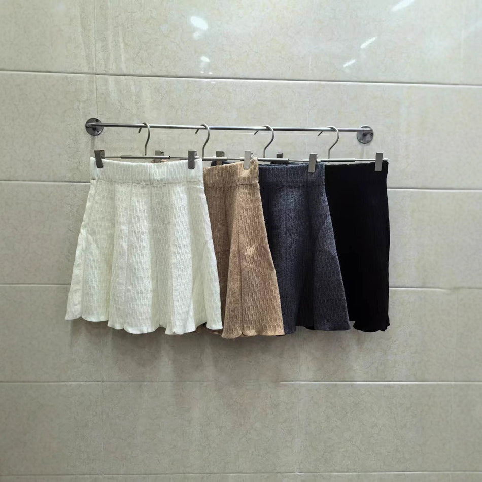 Women’s Plaid Pleated Skirt