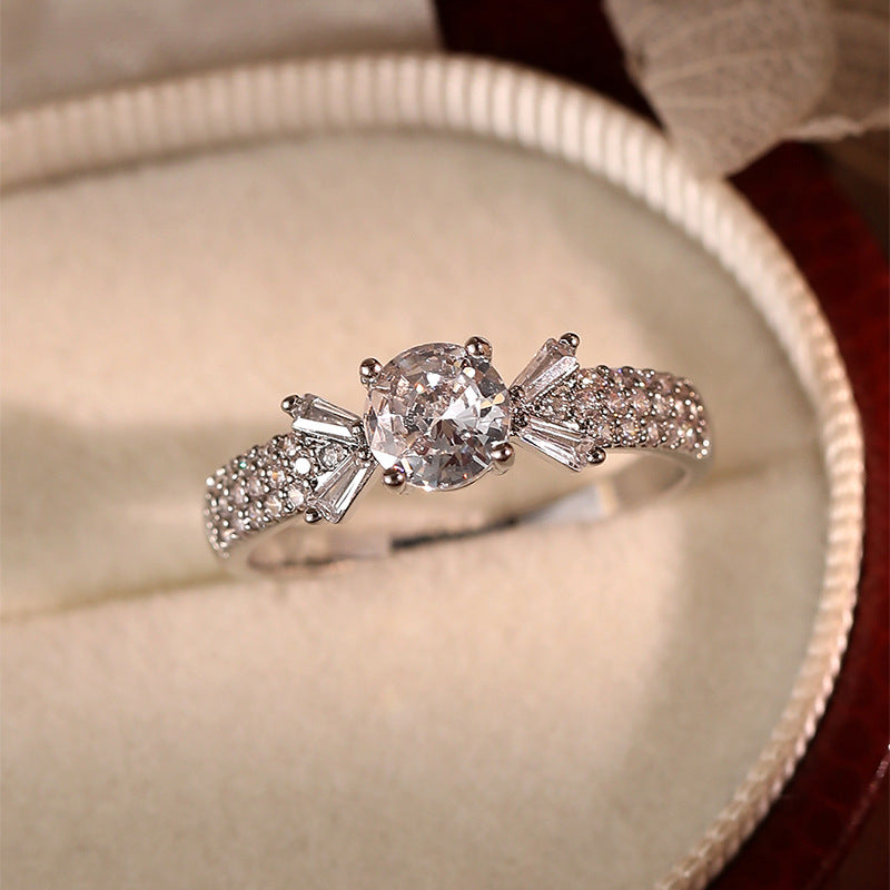 Elegant Diamond Ring for Women – Fashionable Gift Ring