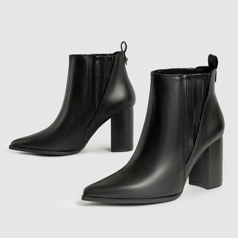 INSTOCK-Women’s Brown Chelsea Boots – Stylish & Comfortable
