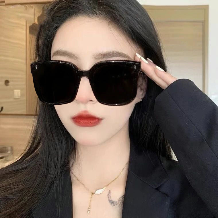 G Family Oversized Slimming Sunglasses – K-Fashion Hit