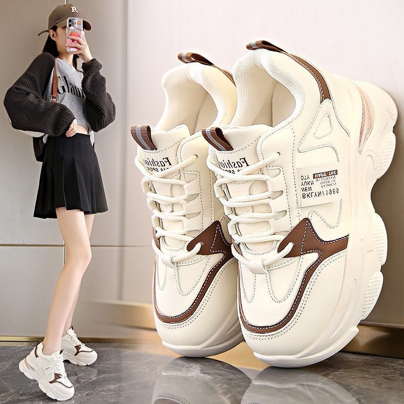 Inner Height-Increasing Air-Cushion Sports Shoes