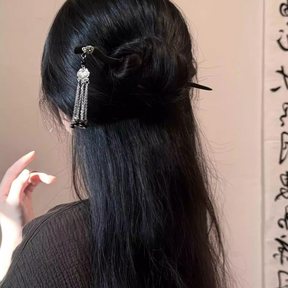 Miao Silver Tassel Hairpin – Cheongsam & Hanfu Accessory