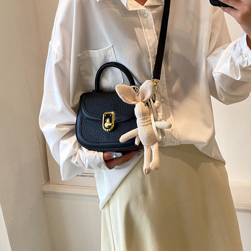 Women’s Fashionable Crossbody Saddle Bag