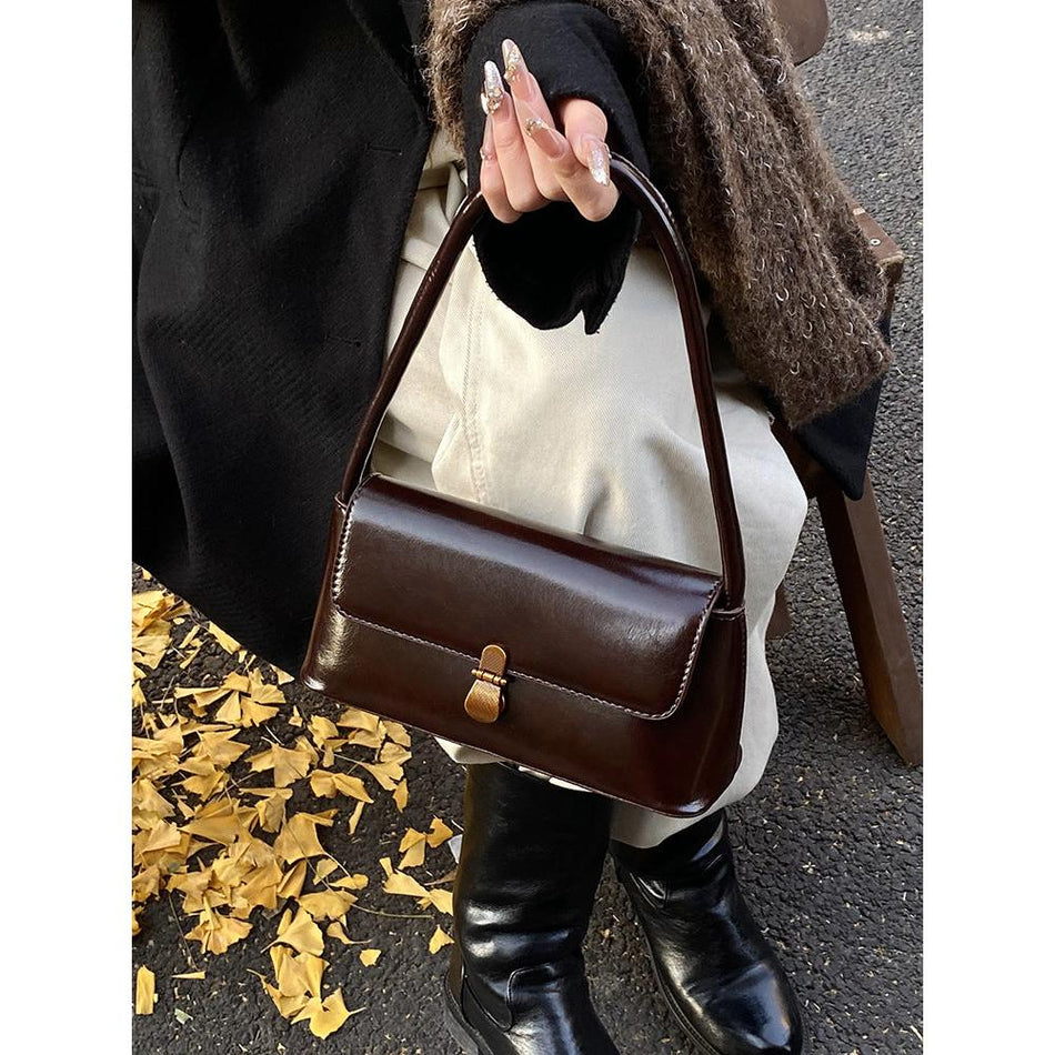 Korean Retro High End Underarm Baguette Shoulder Bag