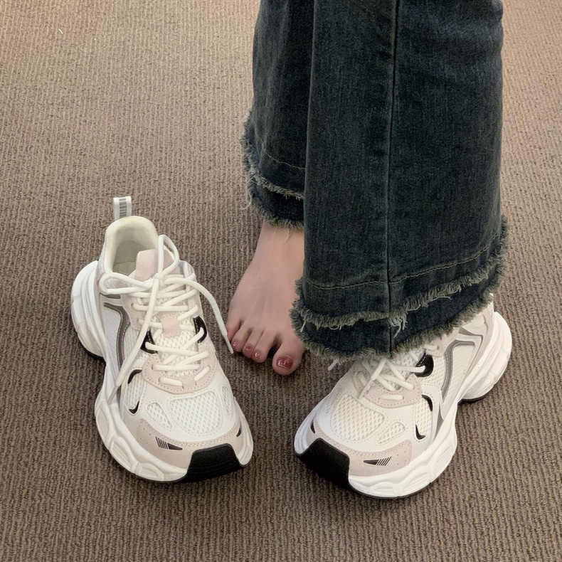 Versatile Thick-Soled Athletic Shoes for Women