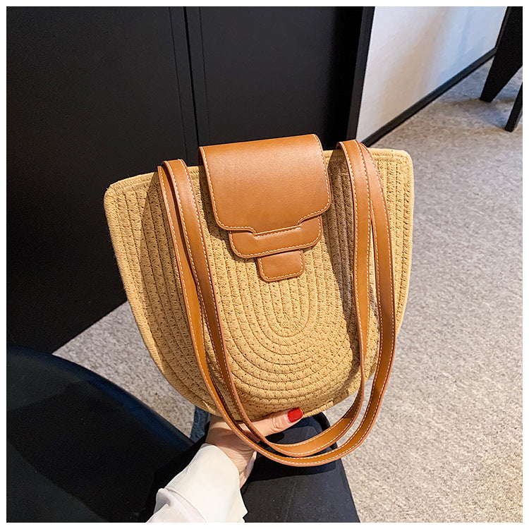 STOCK-Trendy Woven Beach Bag