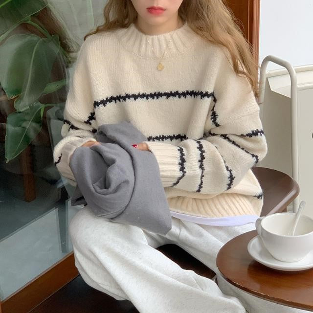STOCK-Retro Loose Striped Knitwear Women’s Half Turtleneck