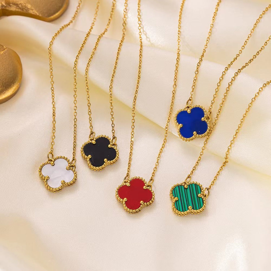 Women’s Double-Sided Clover Necklace – Stylish Jewelry