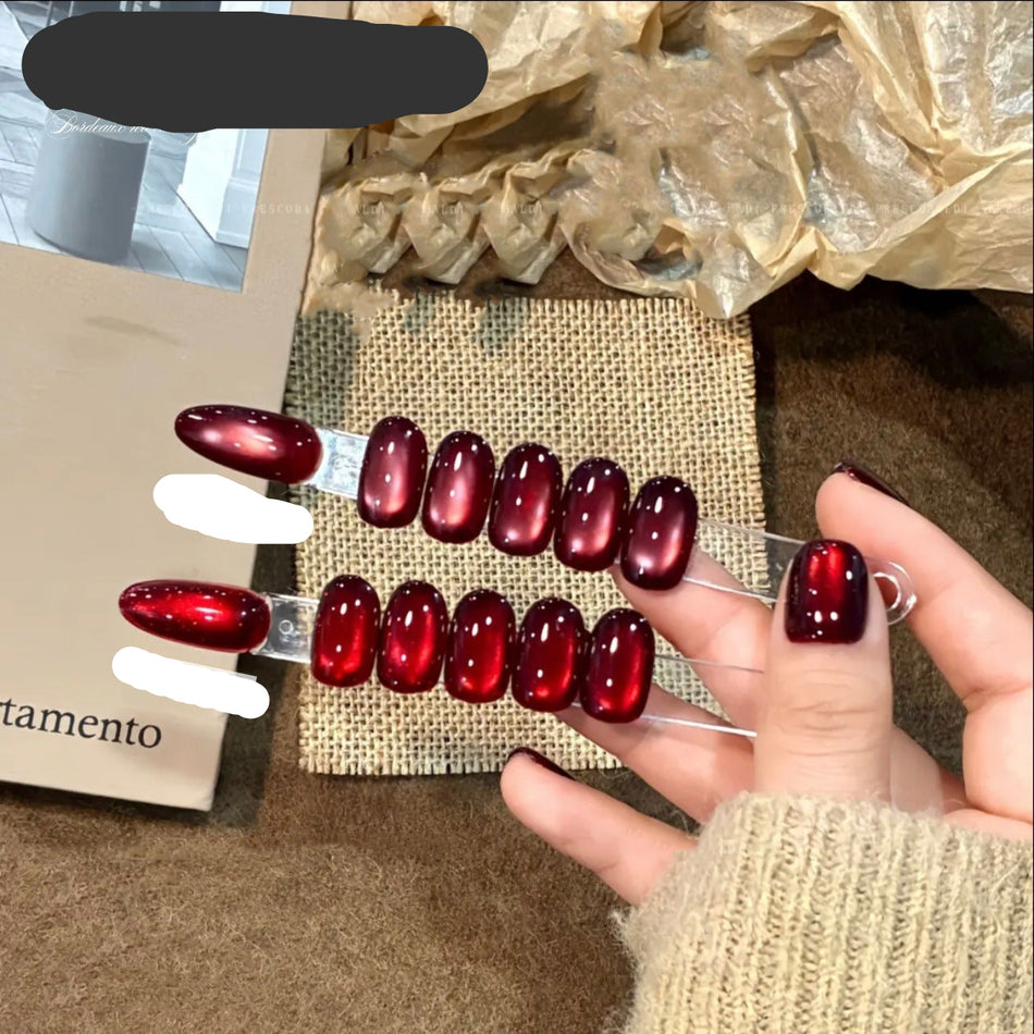 Bordeaux Red Cat Eye Nail Gel – Two-Color 15ml