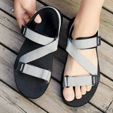 INSTOCK- New Men's Sandals Fashion Casual Beach Shoes