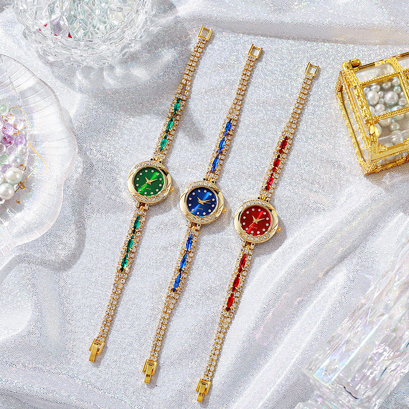 Diamond-Accented Claw Chain Women’s Quartz Watch Trendy