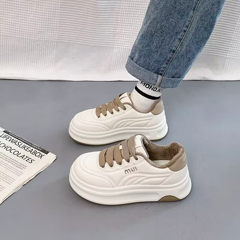Little White Sneakers for Women – Classic Everyday Style