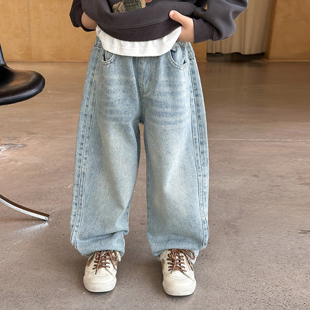 Blue girls jeans with comfortable fit for everyday wear