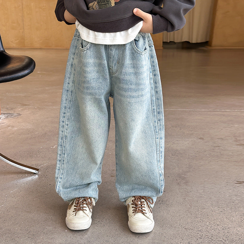 Blue girls jeans with comfortable fit for everyday wear