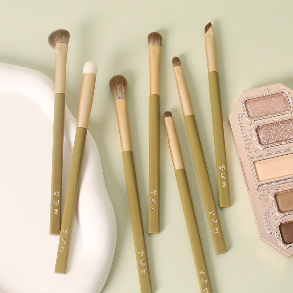 Painter Avocado 7-Piece Soft Hair Portable Eye Brush Set