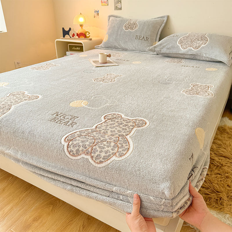 Milk Velvet Thickened Winter Bed Cover 3-Piece Set