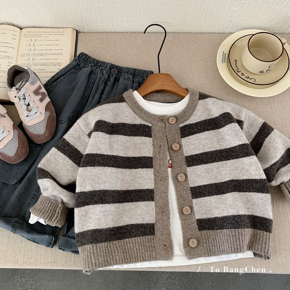 Boys’ Knitted Cardigan – Stylish Autumn Wool Sweater