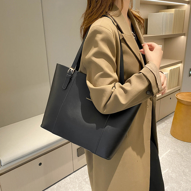 2023 PU Retro Large Capacity Underarm Commuter Tote Bag