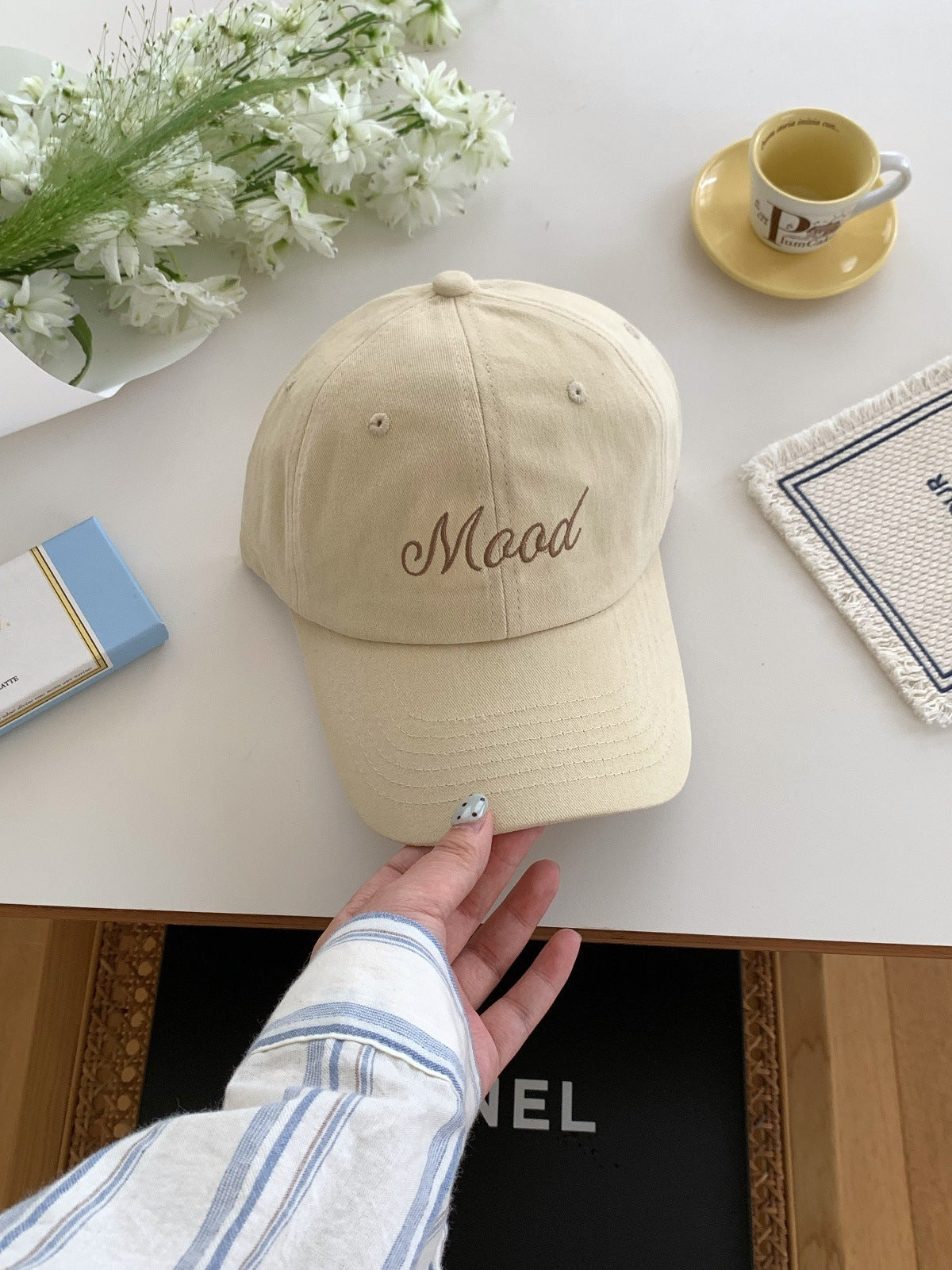 Korean style embroidered baseball cap women wide brim duckbill hat