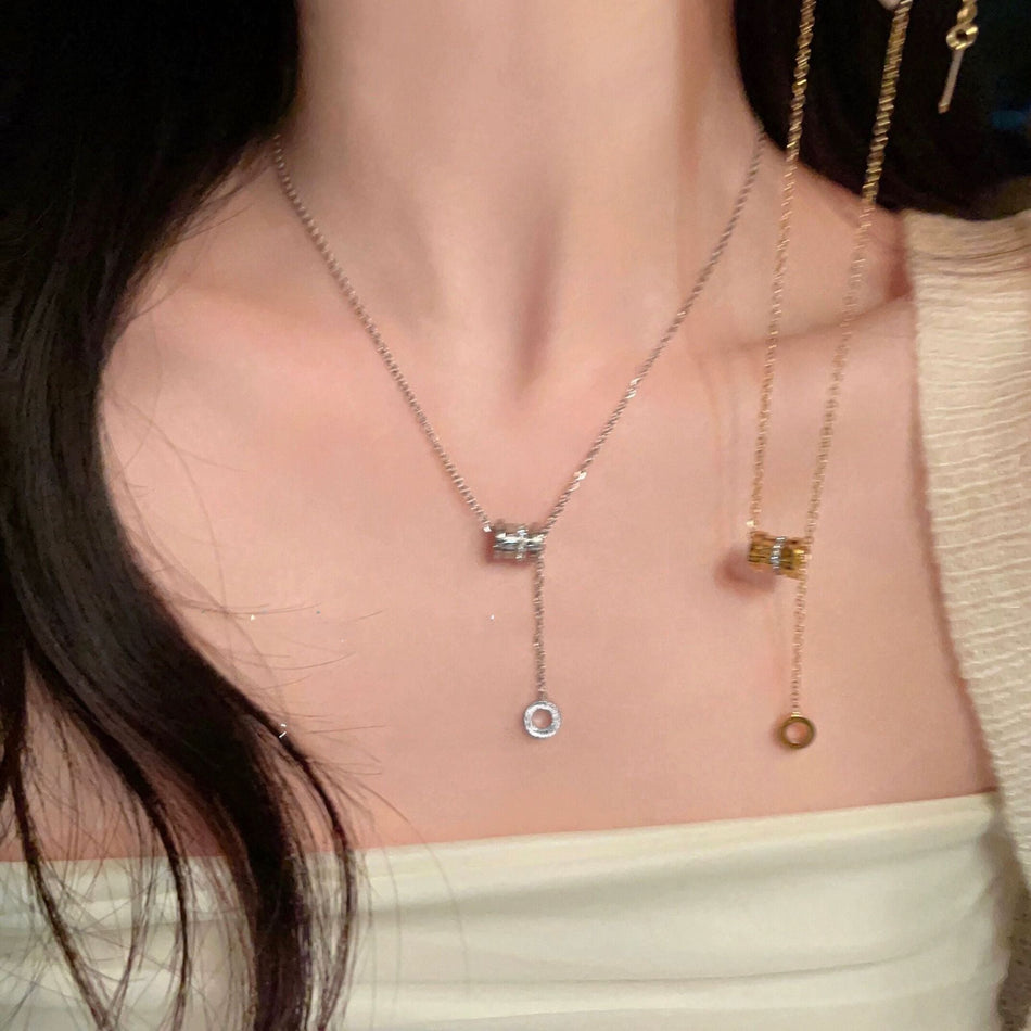 Titanium Waist Necklace – Sleek Summer Luxe