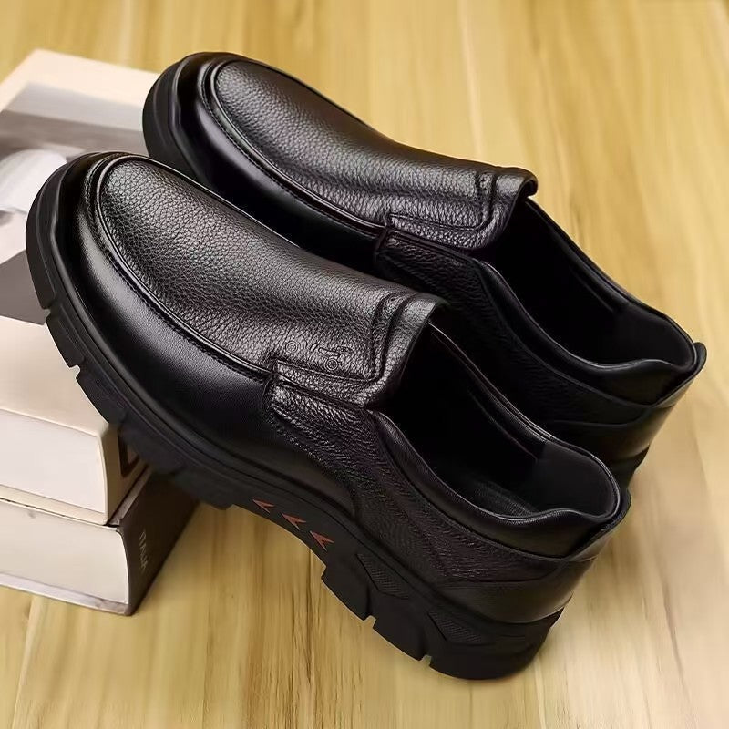 STOCK-Men's Spring Autumn Leather Shoes Soft Sole Non-Slip