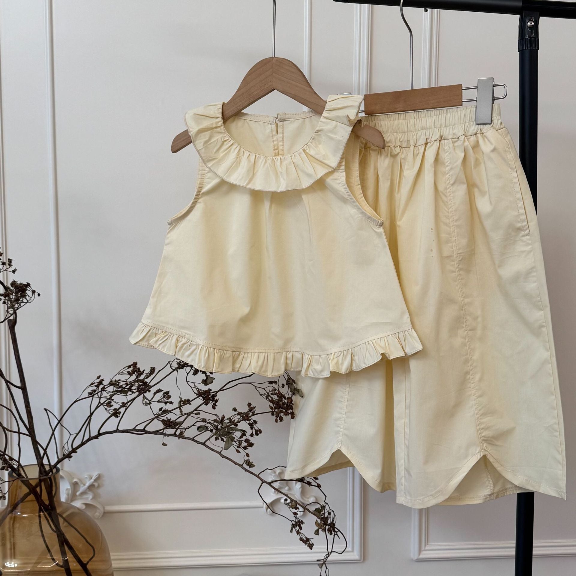 Girls Sleeveless Vest Pants Set Summer 2026 Outfit – Summer Kids Fashion Nepal | Tudoholic