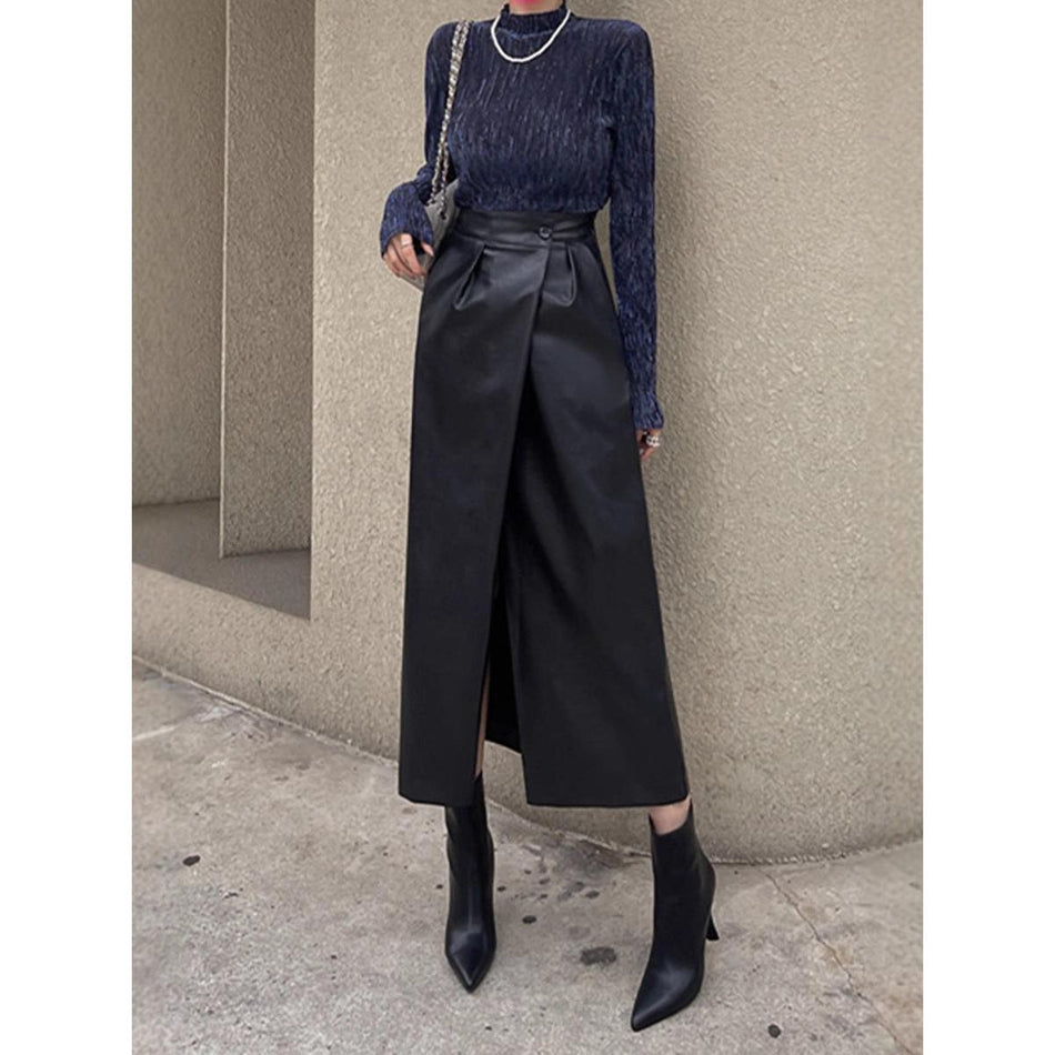 High-Waist Leather Slit Skirt – Autumn Winter 2026