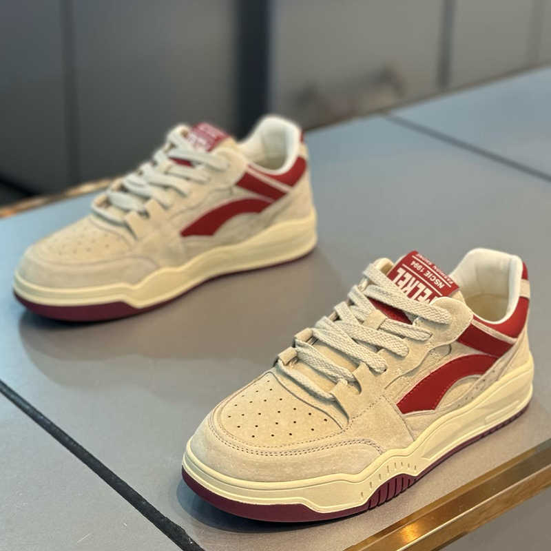 European Station Men’s Breathable Thick-Soled Casual Sneakers