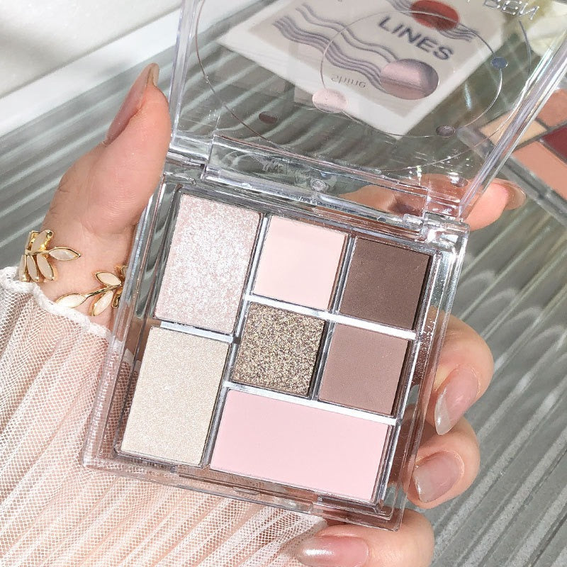 Seven-Color Earth Tone Eyeshadow Palette