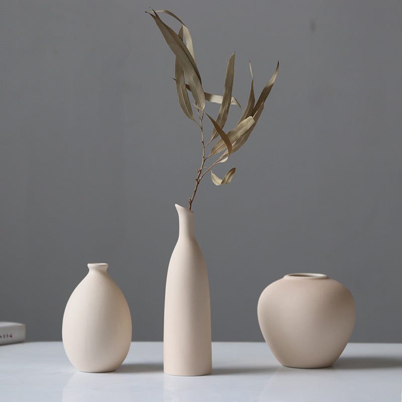 Defective Jingdezhen Ceramic Vase – Creative Chinese Decor for