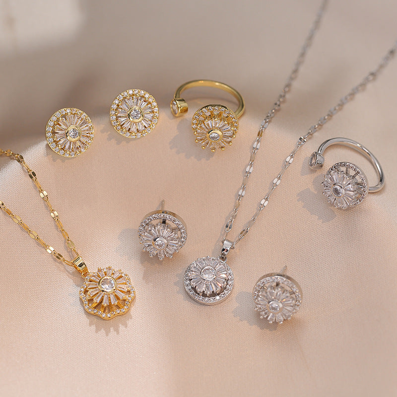 Elegant Titanium Clavicle Necklace – Korean Style