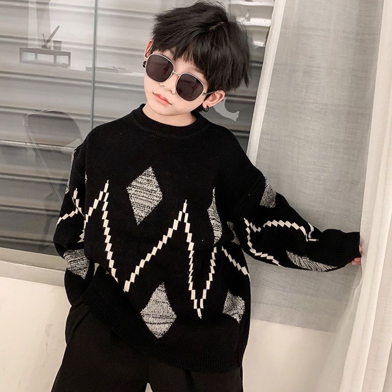 Round-Neck Diamond Knit Sweater