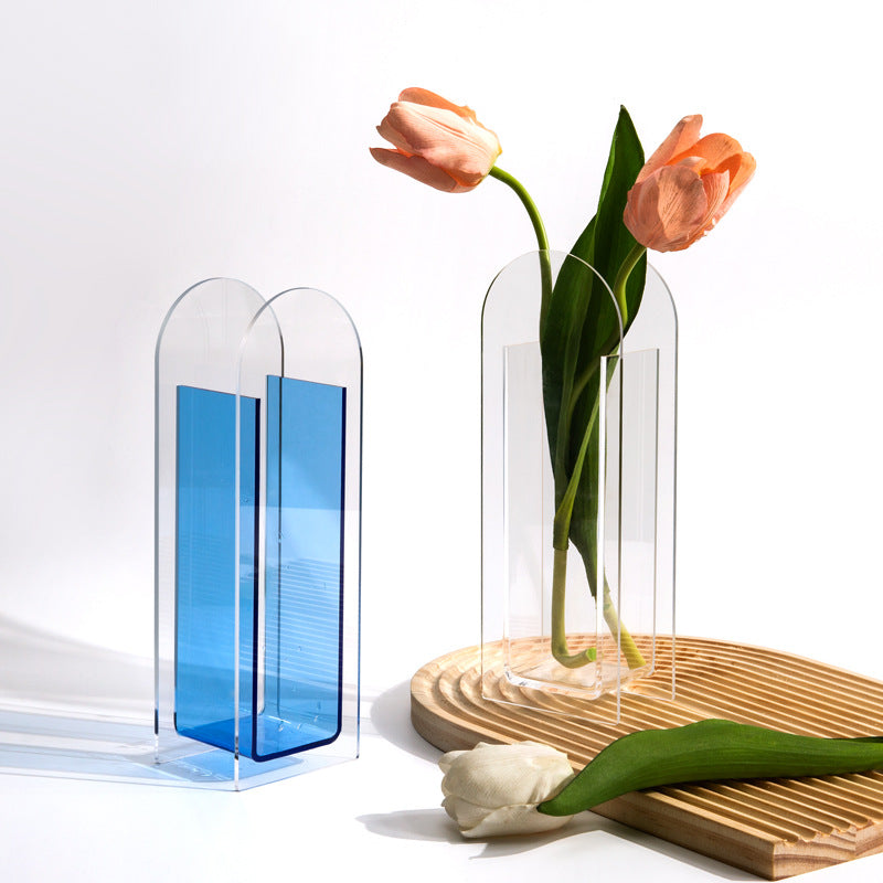 Transparent Acrylic Vase – Simple Mini Table Flower Holder