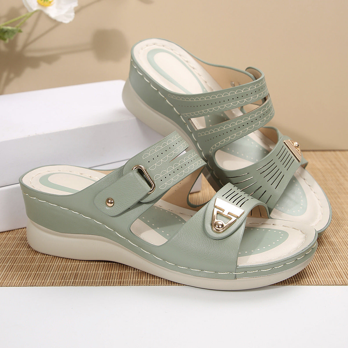 Light green women’s fish mouth wedge slippers thick sole large size summer beach