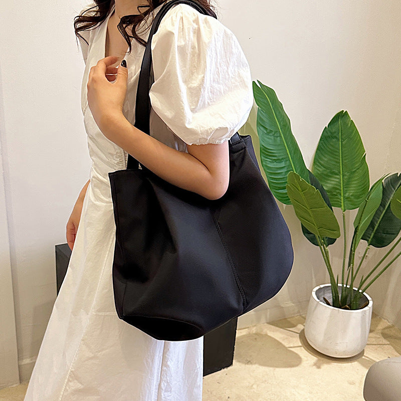 Lazy Canvas Shoulder Tote – Niche Commuter Bag