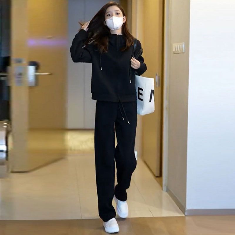 Korean Sports Suit for womens 2025 | Loose & Stylish