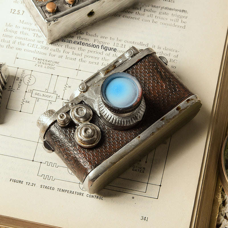 Retro Resin Ornaments – Mini Camera & Phonograph Décor for Home