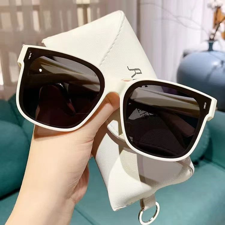 2-in-1 Clip-On Myopia & Sunglasses for Men