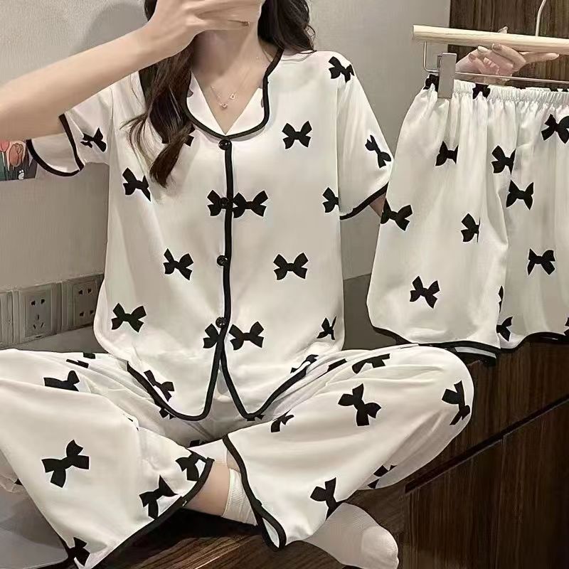STOCK-Three-Piece Pajama Set – Cute & Loose Fit for Women