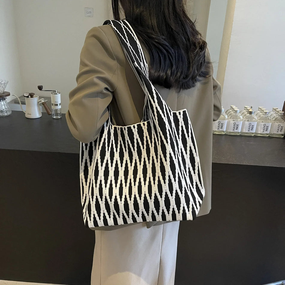 Wavy Knit Large Shoulder Tote Women