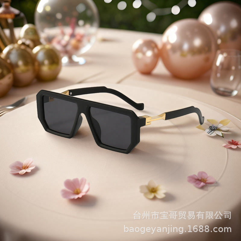 Bold Flat-Top Sunglasses