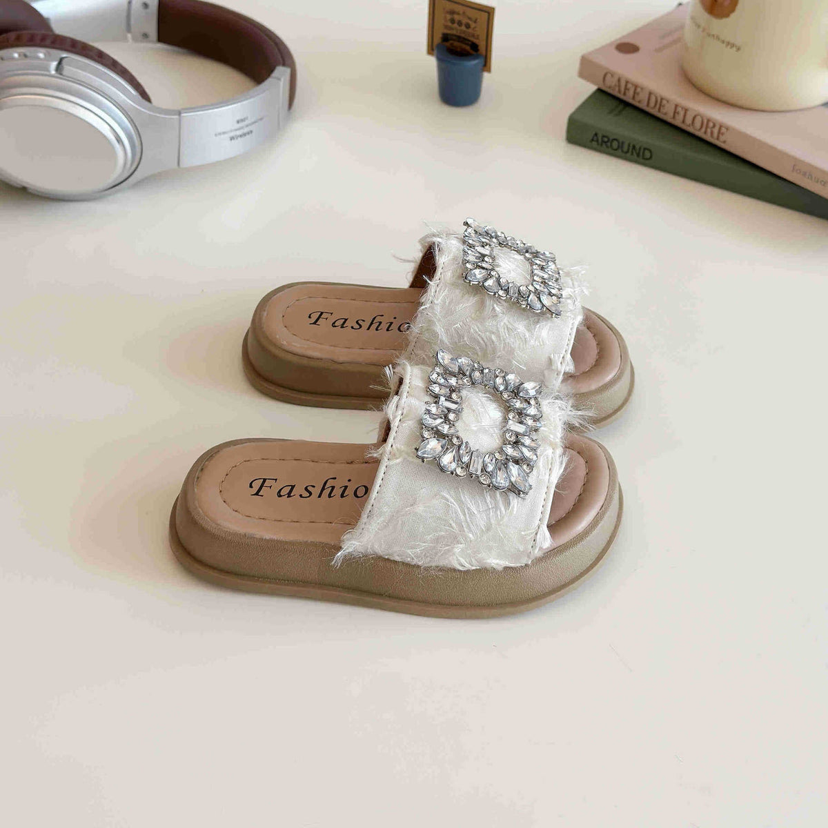 2026 Girls’ Rhinestone Buckle Slip-On Sandals – Kids Fashion Nepal | Tudoholic